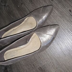 Clarks  Linvale Gunmetal Metallic Women's  Pump 6.5
